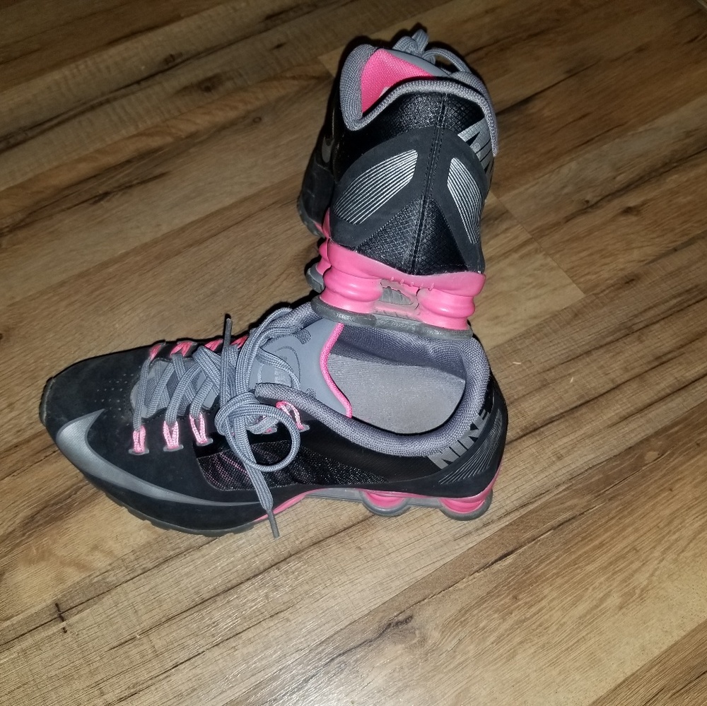 Womens Nike Shox
